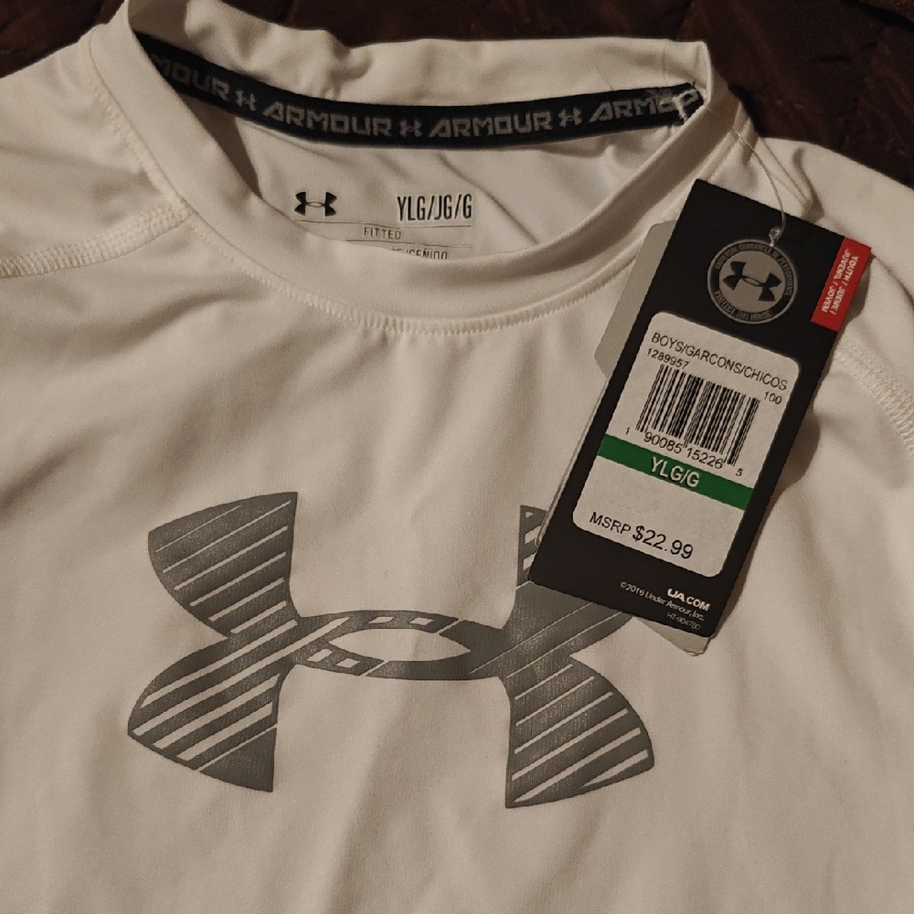 Under Armour Boys Gray Logo Short Sleeve White Tee UPF 30 Heatgear